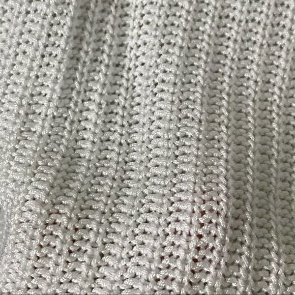 Main Strip Loose Fit V-Neck Fringe Crop Sweater Size Small - Picture 5 of 5